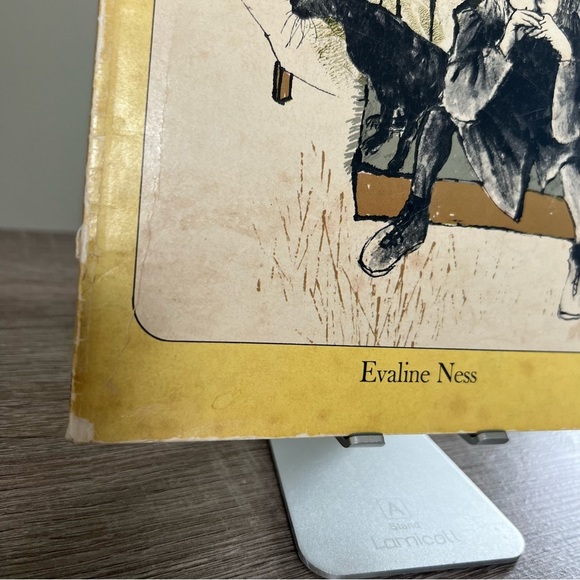 1966 Vintage Sam, Bangs, & Moonshine by Evaline Ness Paperback Book - Picture 4 of 13